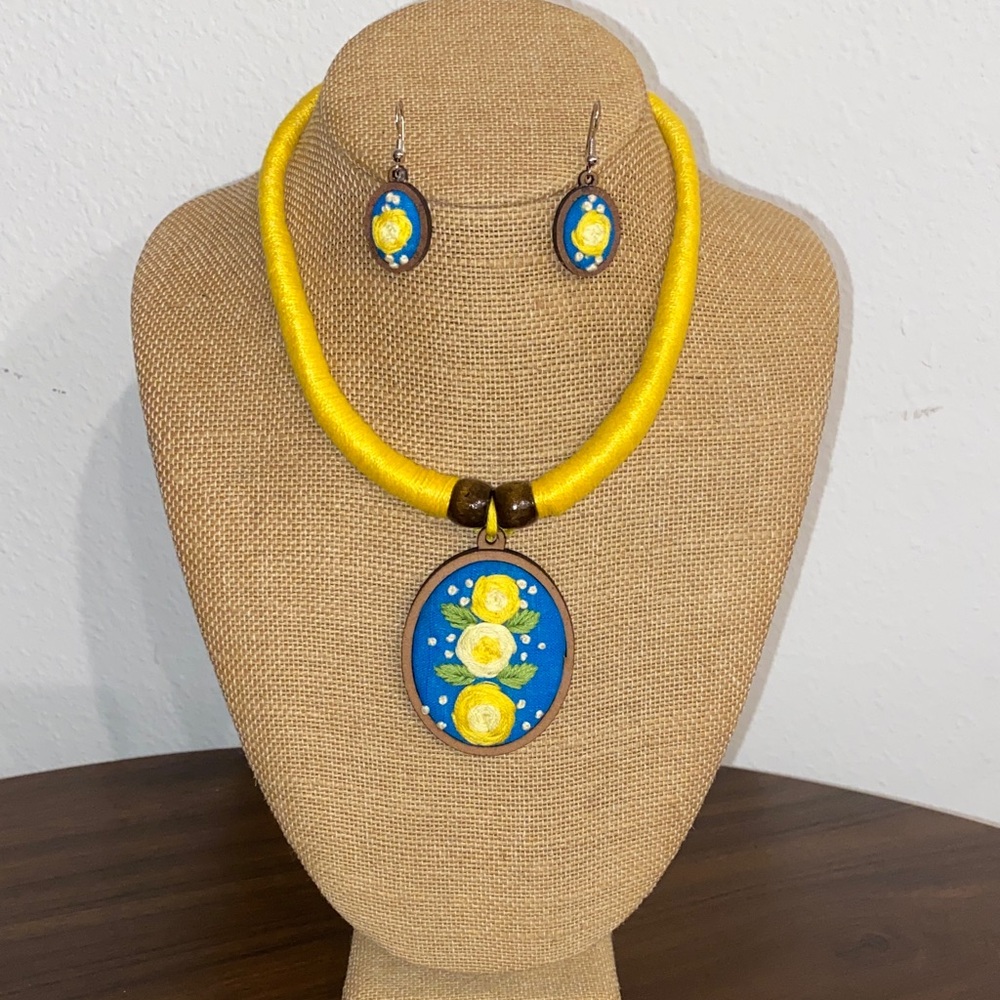 Yellow and Blue Floral Jewelry Set